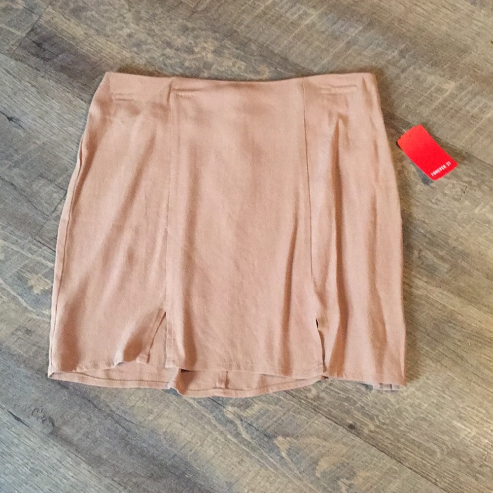 Brown/tan New With Tags forever 21 skirt